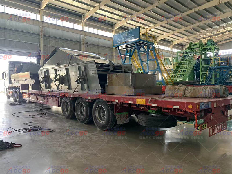 砂金振动筛出口